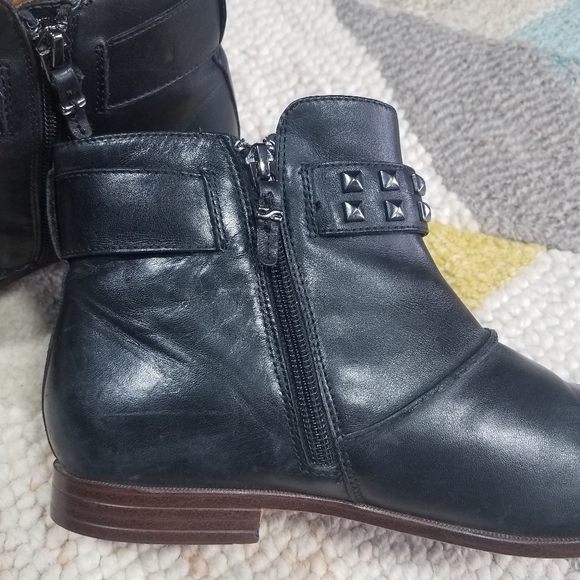 Earthies Treano Studded Moto Ankle Bootie - Picture 8 of 15